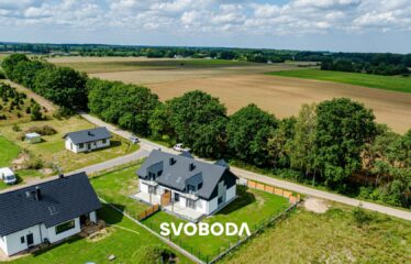 Dom w zabudowie bliźniaczej o pow. 172m2 z tarasem i dużym ogrodem- Strzelinko