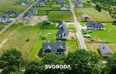 Dom w zabudowie bliźniaczej o pow. 172m2 z tarasem i dużym ogrodem- Strzelinko
