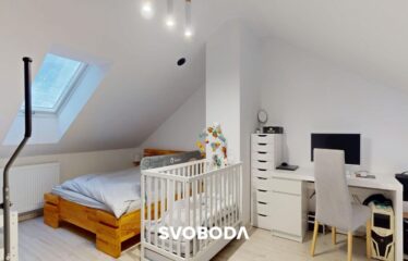 Trzypokojowe mieszkanie z antresolą, tarasem i miejscem parkingowym – Słupsk